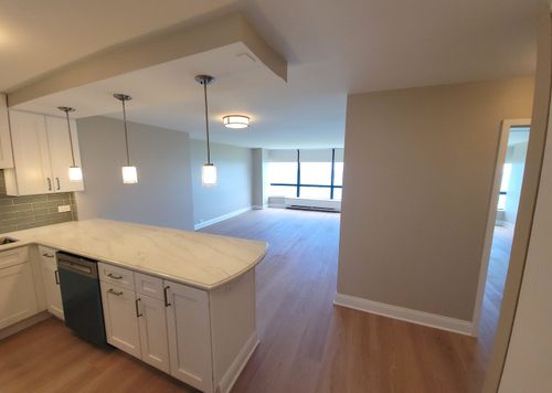 3204-5415 Sheridan Rd, Chicago, IL, 60640-1983 | Card Image