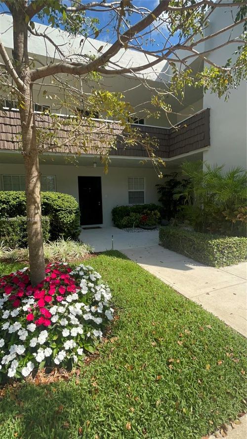 102-4017 N Cypress Dr, Pompano Beach, FL, 33069-4187 | Card Image