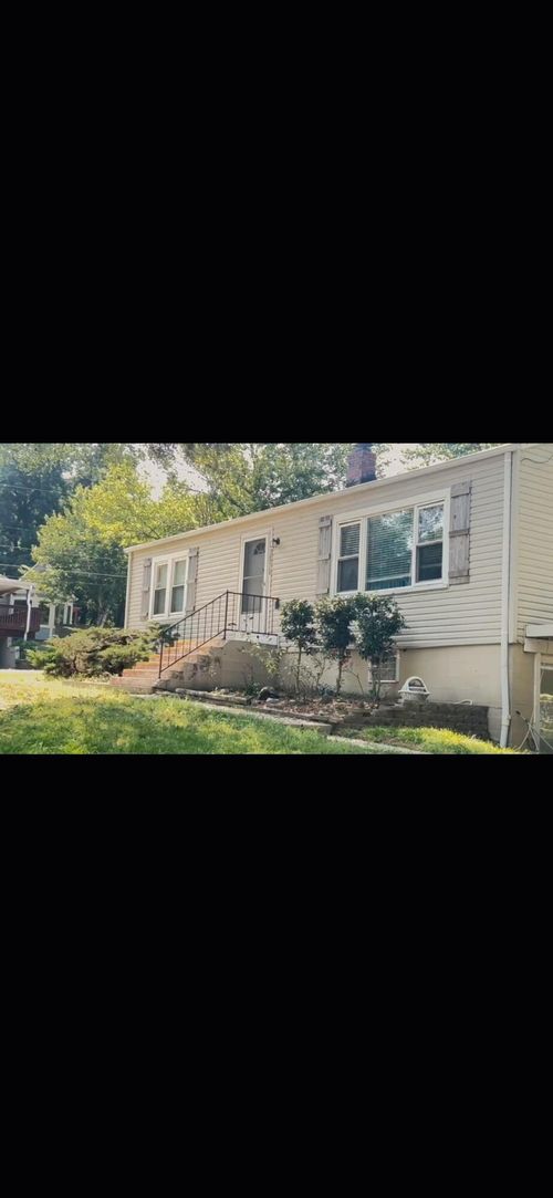 3070 E Beaumont St, Springfield, MO, 65804-4837 | Card Image