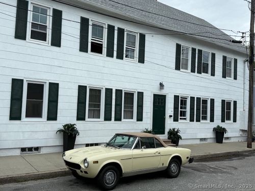 14 Trumbull St, Stonington, CT, 06378-1465 | Card Image
