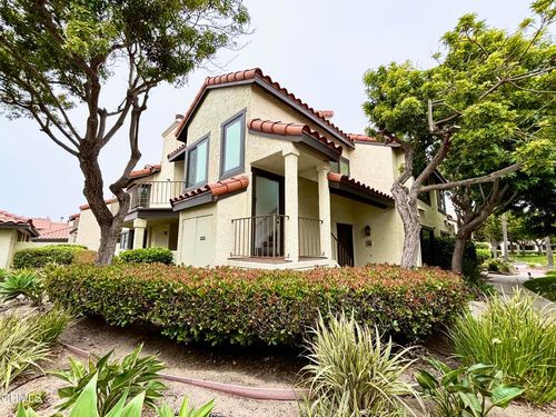 2287 Martinique Ln, Oxnard, CA, 93035-3623 | Card Image