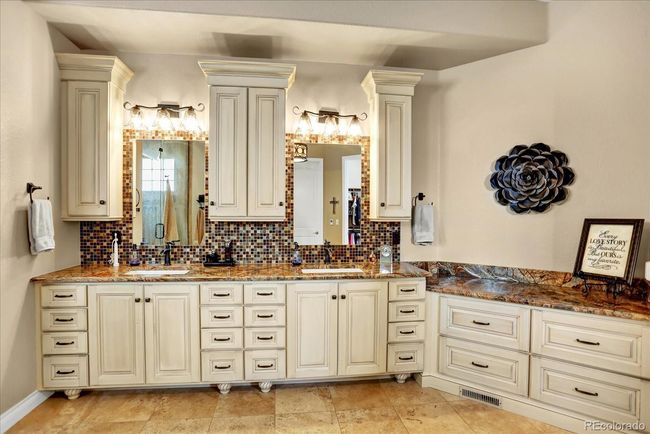 9164 E Lost Hill Trl, House other with 5 bedrooms, 6 bathrooms and 3 parking in Lone Tree CO | Image 26