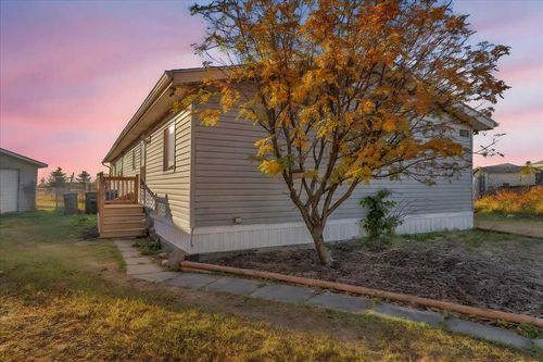 172 Meadowlark Lane, Carstairs, AB, T0M0N0 | Card Image