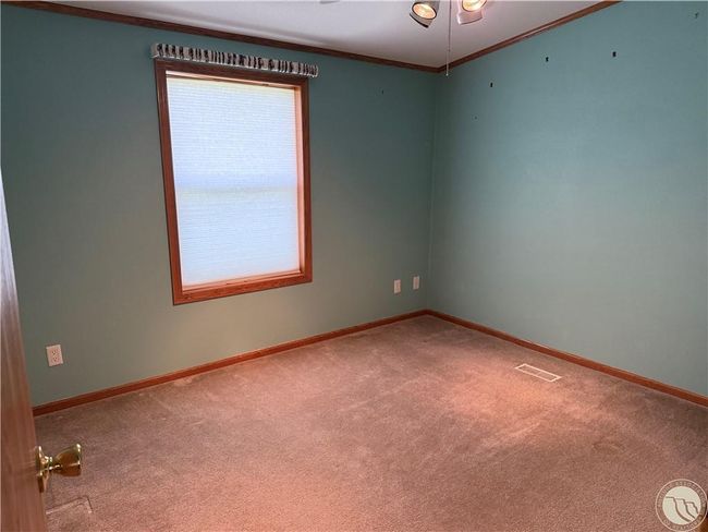 240 Central Ave W, House other with 3 bedrooms, 2 bathrooms and null parking in Reed Point MT | Image 24