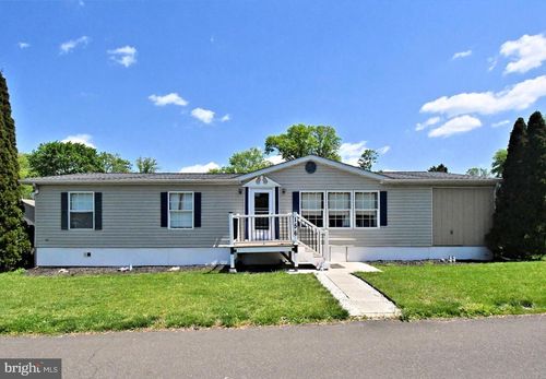 156 Vaux Dr, DOYLESTOWN, PA, 18901 | Card Image