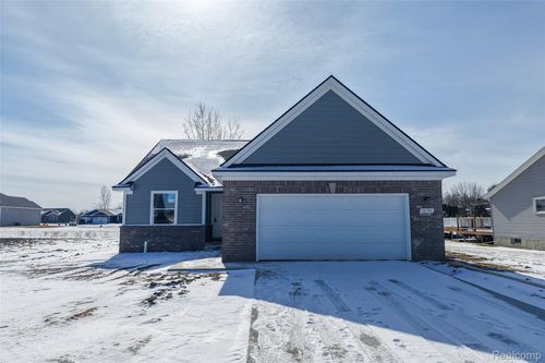 10190 Hunt Dr, Davison, MI, 48423-3517 | Card Image