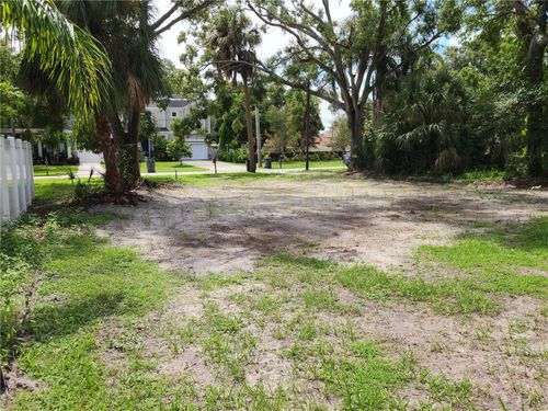 107 Arlington Ave E, Oldsmar, FL, 34677-3622 | Card Image