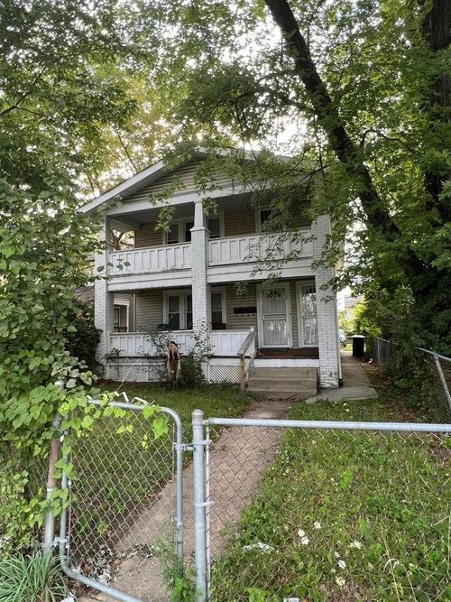 1673 Cleveland Ave, Columbus, OH, 43211-2862 | Card Image