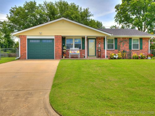 13856 S Hickory Pl, Glenpool, OK, 74033-2823 | Card Image