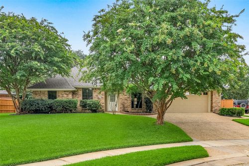 1405 Edgemont Cir, Bossier City, LA, 71111-2200 | Card Image