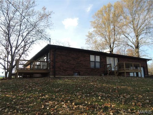 1180 Campground Trl, Greenville, IL, 62246-3484 | Card Image