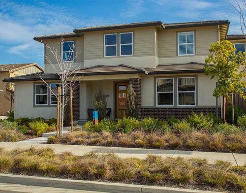 2426 Lake Club Dr, Fairfield, CA, 94533-7131 | Card Image