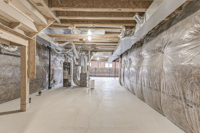 799 Apple Terr, House other with 5 bedrooms, 4 bathrooms and 2 parking in Milton ON | Image 43