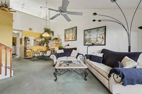 1557 N 15th Terrace, Hollywood, FL, 33020 | Card Image