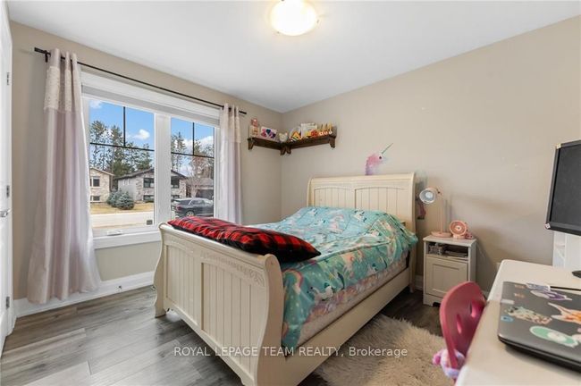6 Noble Cres, House other with 3 bedrooms, 3 bathrooms and 6 parking in Petawawa ON | Image 20