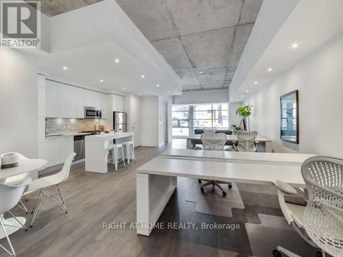 104-399 Adelaide St W, Toronto, ON, M5V1S1 | Card Image