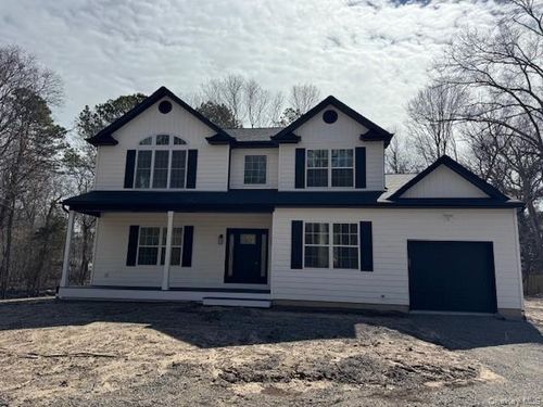 2384 A N/C Walnut Avenue, Islip, NY, 11779 | Card Image