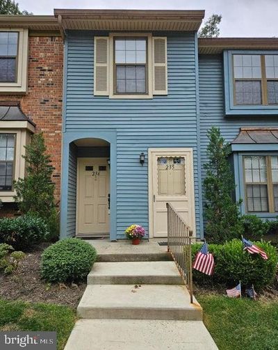 236 Perth Hill Court, Townhouse with 2 bedrooms, 2 bathrooms and null parking in Matawan NJ | Image 1