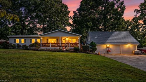 5312 Arbor Linda Dr, Greensboro, NC, 27405-9527 | Card Image