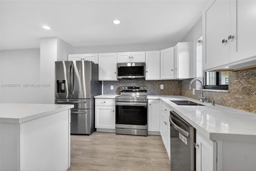104-275 Gate Rd, Hollywood, FL, 33024-8911 | Card Image
