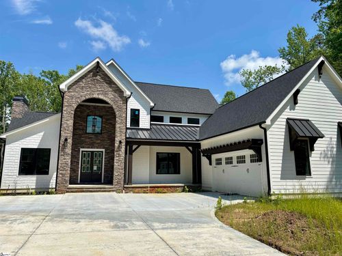 10 Autumn Leaves Way, Marietta, SC, 29661-9291 | Card Image