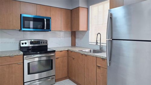 apt-112-6115 Nw 186th St, Hialeah, FL, 33015-6073 | Card Image