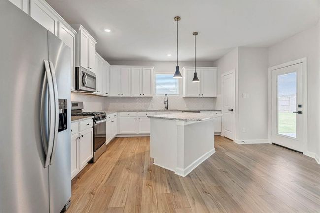 1927 June Lake Ln, House other with 3 bedrooms, 2 bathrooms and 2 parking in Iowa Colony TX | Image 6