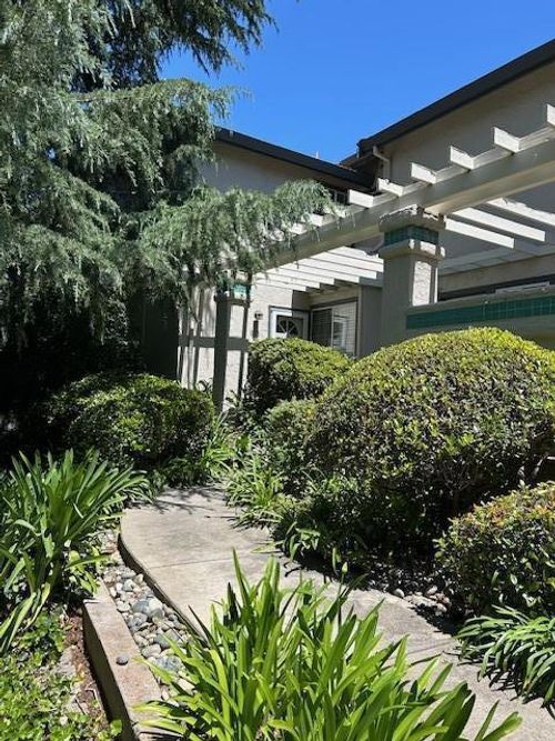 1071 Almaden Village Ln, San Jose, CA, 95120-3361 | Card Image
