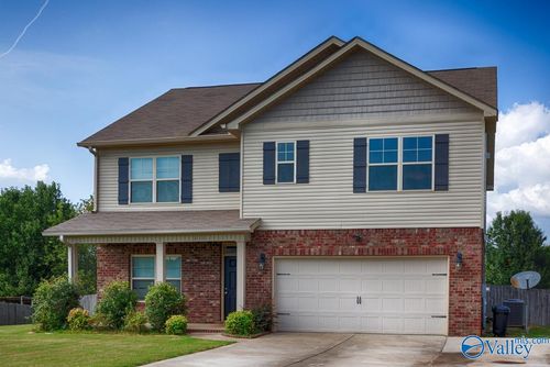 111 Natalie Jane Dr, Hazel Green, AL, 35750-6300 | Card Image