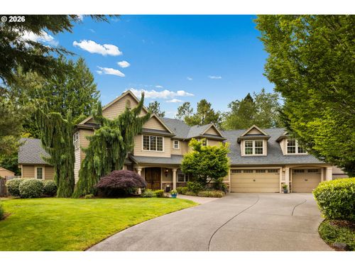 10329 Se Regina Ct, Happy Valley, OR, 97086-6085 | Card Image