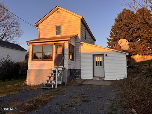 728 7th St, Colver, PA, 15927-4410 | Card Image