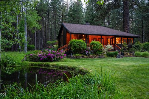 26359 Sw Tamarack Ln, Camp Sherman, OR, 97730-9732 | Card Image