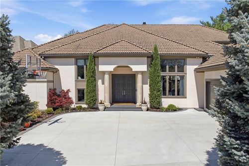 4824 W 144th Ter, Leawood, KS, 66224-3732 | Card Image