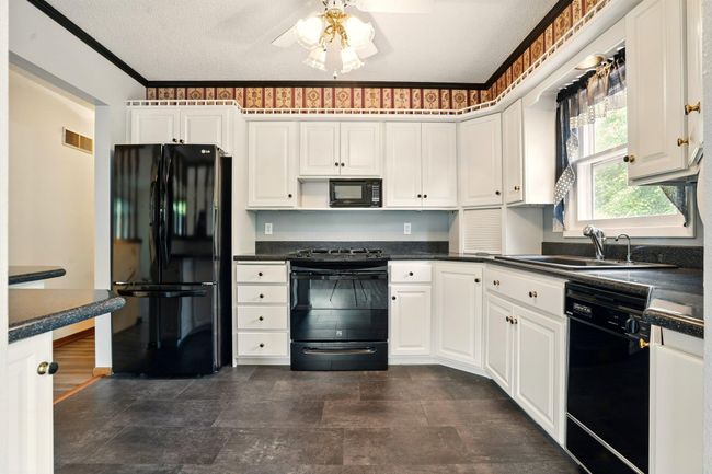 624 West St, House other with 4 bedrooms, 2 bathrooms and null parking in Plainfield IA | Image 13