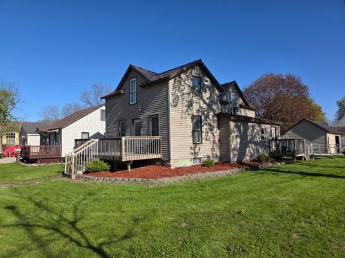 1543 Dover St, Worthington, MN, 56187-1809 | Card Image
