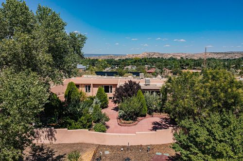 4 Athena'S Way A&B, Espanola, NM, 87532 | Card Image