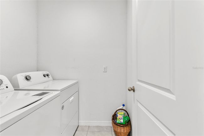 17019 Avon Dive Lane, House other with 4 bedrooms, 2 bathrooms and null parking in WIMAUMA FL | Image 21