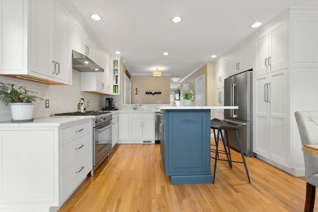 B - 32 Bromfield St, Condo with 3 bedrooms, 3 bathrooms and 2 parking in Newburyport MA | Image 4