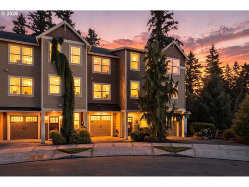14031 Traveler Rd, Oregon City, OR, 97045-7195 | Card Image