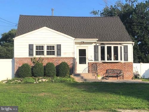 5 Cloverdale Rd, BLACKWOOD, NJ, 08012-3810 | Card Image
