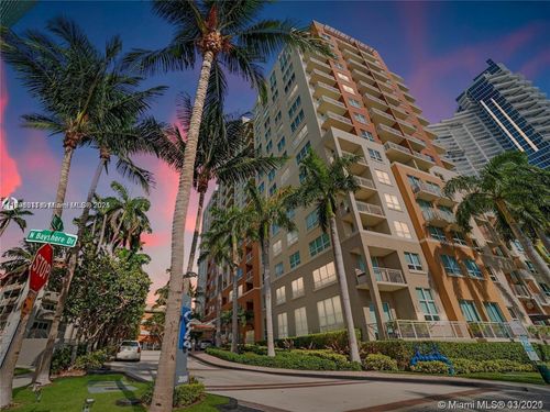 apt-402-2000 N Bayshore Dr, Miami, FL, 33137-5118 | Card Image
