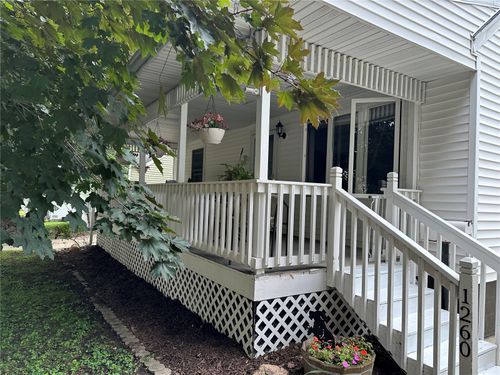 1260 13th Ave, Marion, IA, 52302 | Card Image