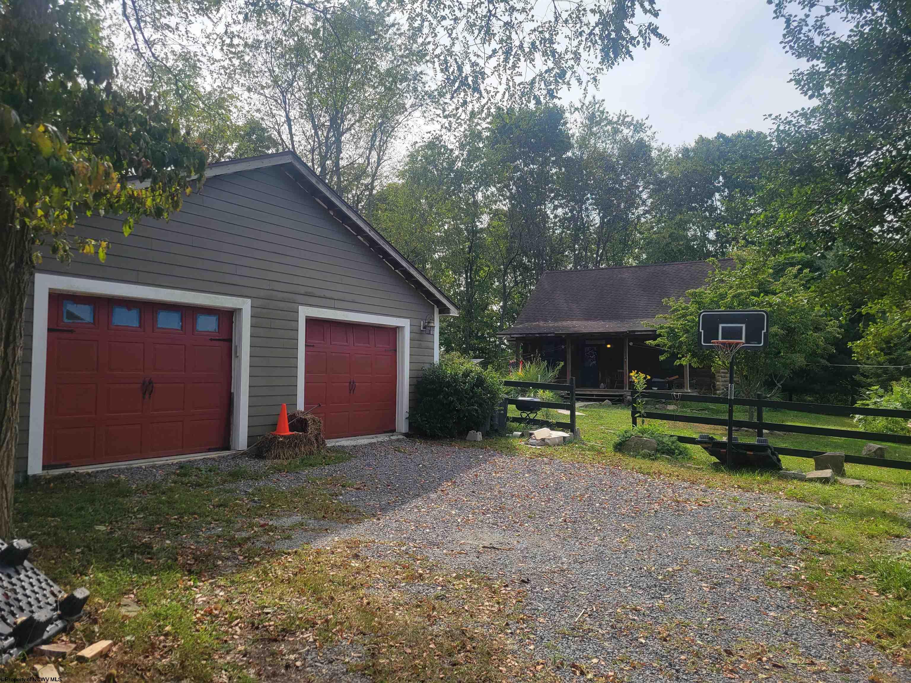Laurel Park Rd, Clarksburg, WV 26301