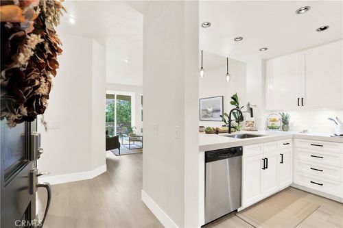 92 Verdin Ln, Aliso Viejo, CA, 92656-1883 | Card Image