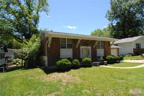 12428 Marine Ave, Maryland Heights, MO, 63043-3635 | Card Image