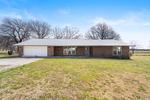 2110 N Main St, Jay, OK, 74346-2868 | Card Image