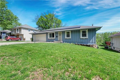 8400 E 103rd Ter, Kansas City, MO, 64134-2105 | Card Image