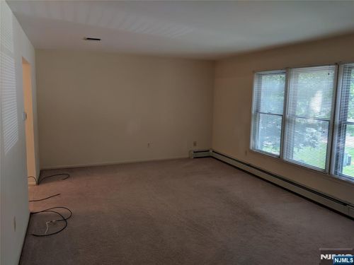 39 1 &amp; 2 Smith, Waldwick, NJ, 07463 | Card Image