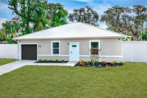 2100 Cleveland Rd, SEBRING, FL, 33870-1513 | Card Image