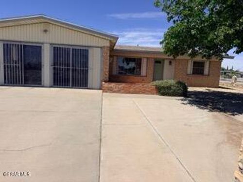 10845 Sam Snead Dr, El Paso, TX, 79935-2415 | Card Image